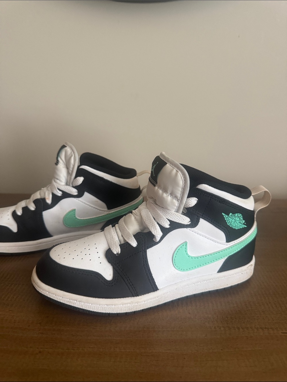 Nike Jordan Kids High-Top Sneakers in White, Black & Mint